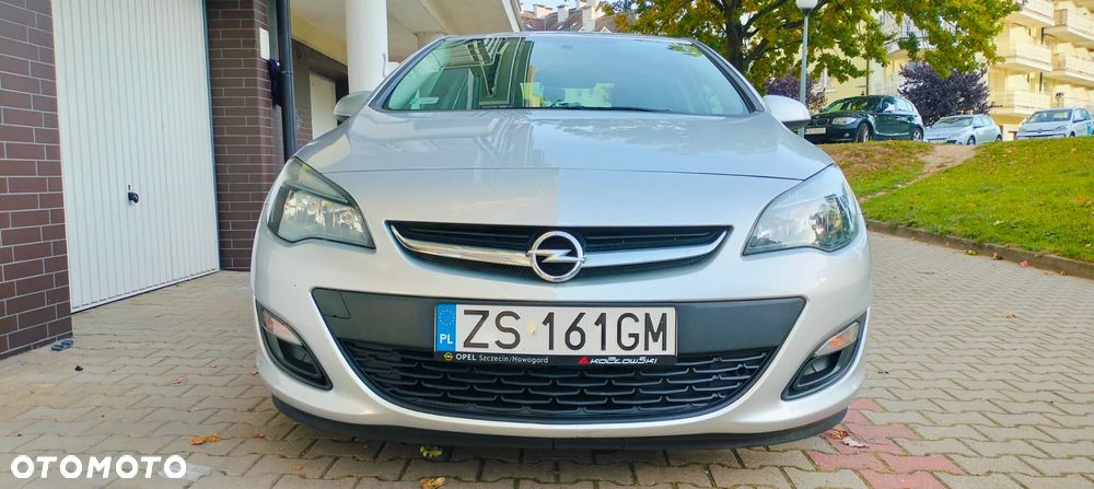 Opel Astra IV 1.6 Cosmo - 10