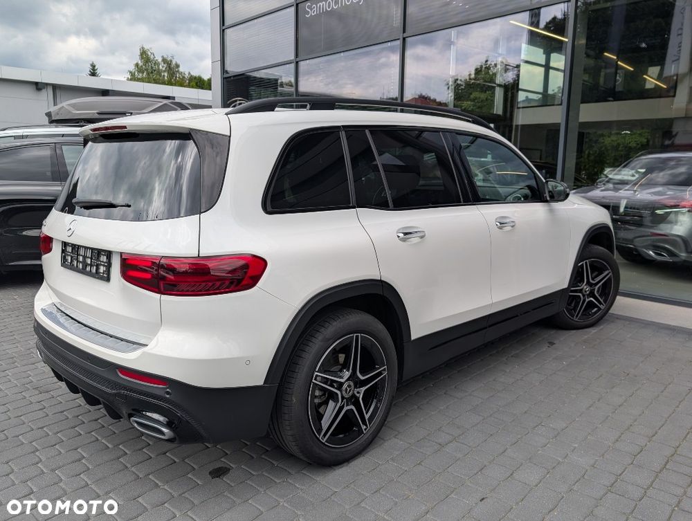Mercedes-Benz GLB 200 AMG Line 7G-DCT - 5