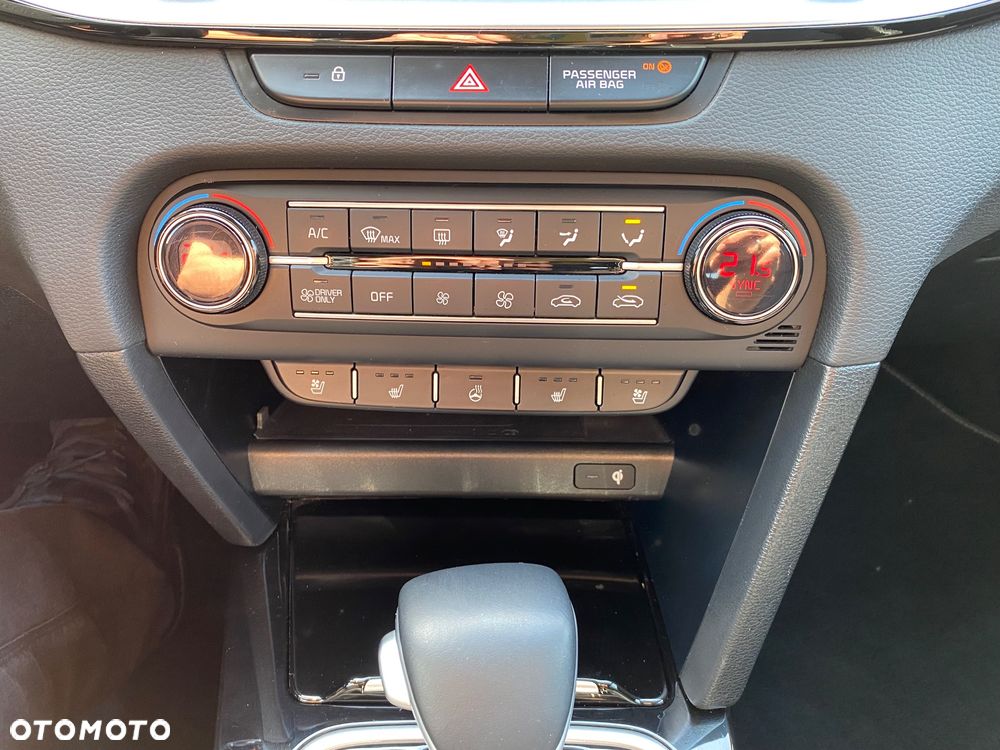 Kia Ceed 1.6 GDI PHEV Business Line DCT - 21