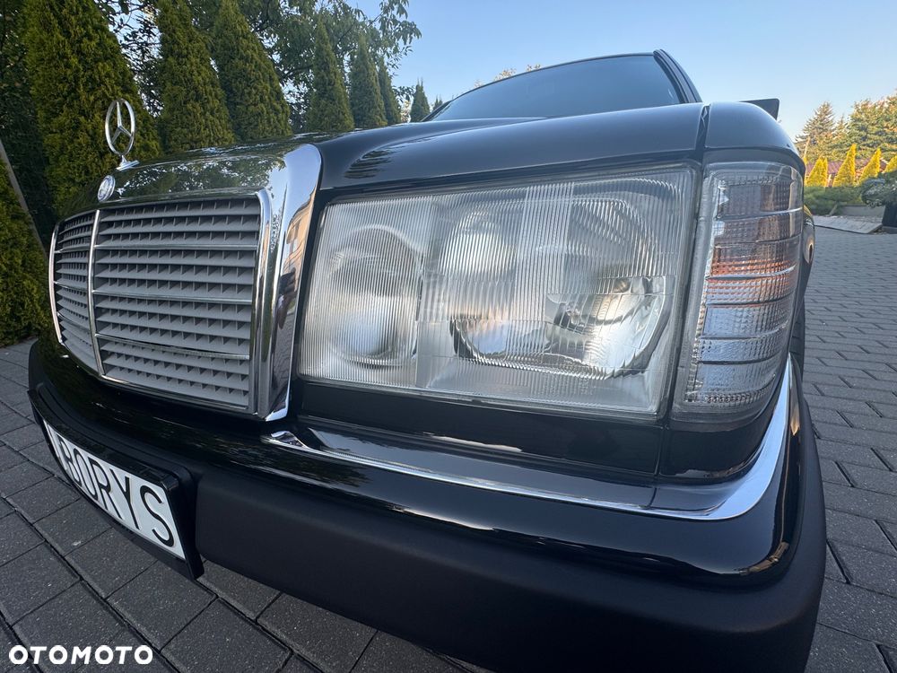 Mercedes-Benz W124 (1984-1993) - 12
