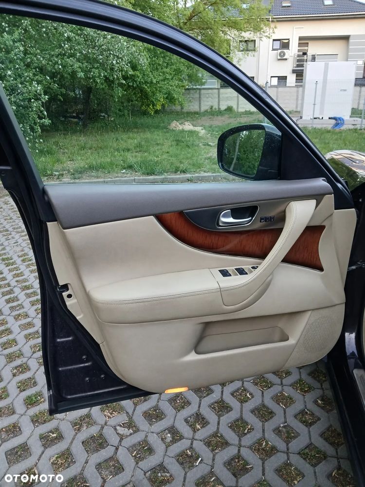 Infiniti FX FX30d AWD S - 13