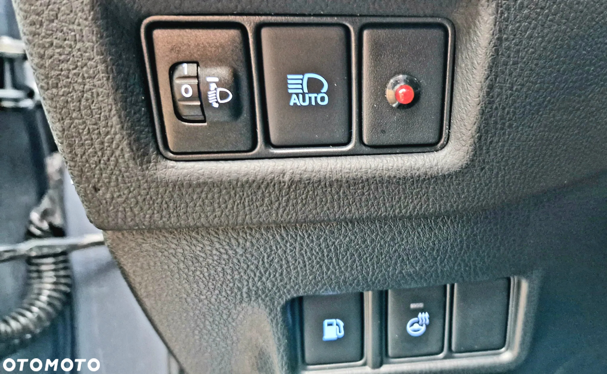 Toyota C-HR Hybrid Style - 13
