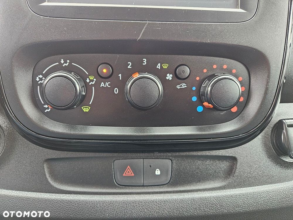 Opel VivaroL2H134999zlNETTO16CDTi125KM - 26