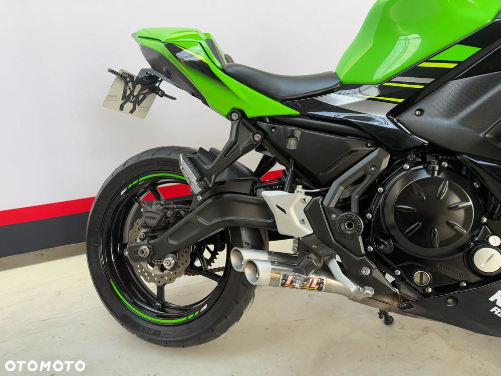 Kawasaki Ninja - 23