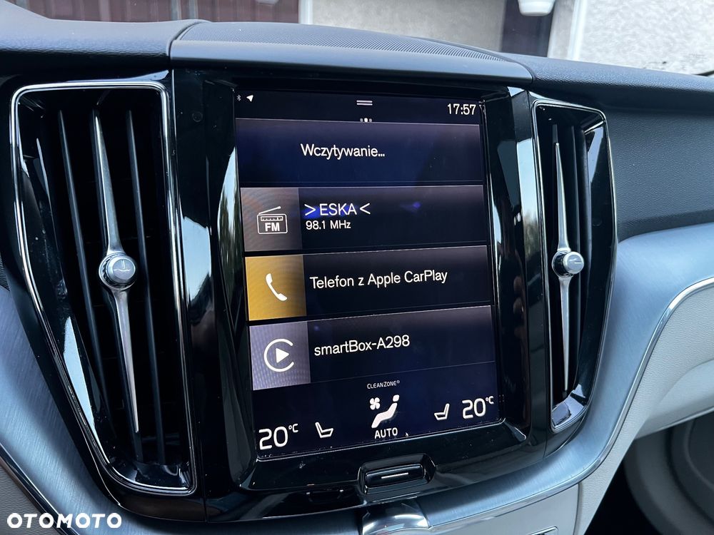 Volvo XC 60 T5 AWD Geartronic Momentum - 32