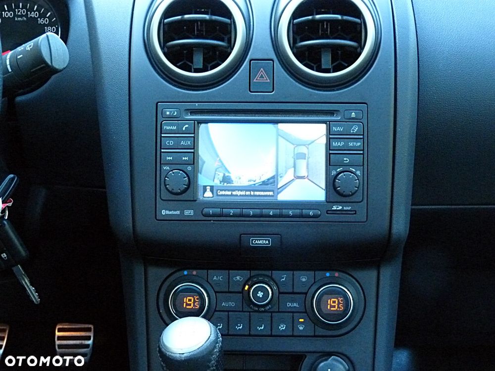 Nissan Qashqai 2.0 tekna - 17