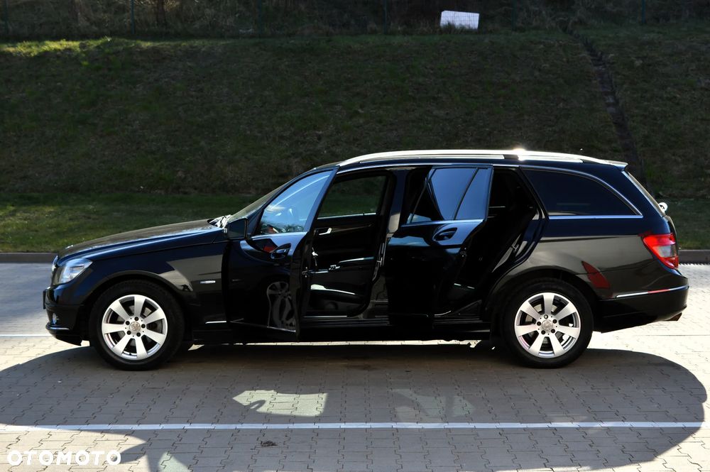 Mercedes-Benz Klasa C 180 Kompressor BlueEFFICIENCY Elegance - 15