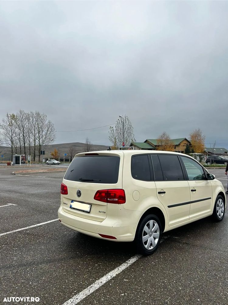 Volkswagen Touran 2.0 TDI BlueMotion Technology Comfortline - 2