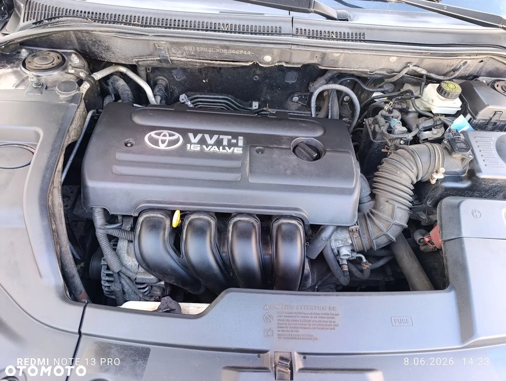 Toyota Avensis 1.8 VVT-i Combi - 22