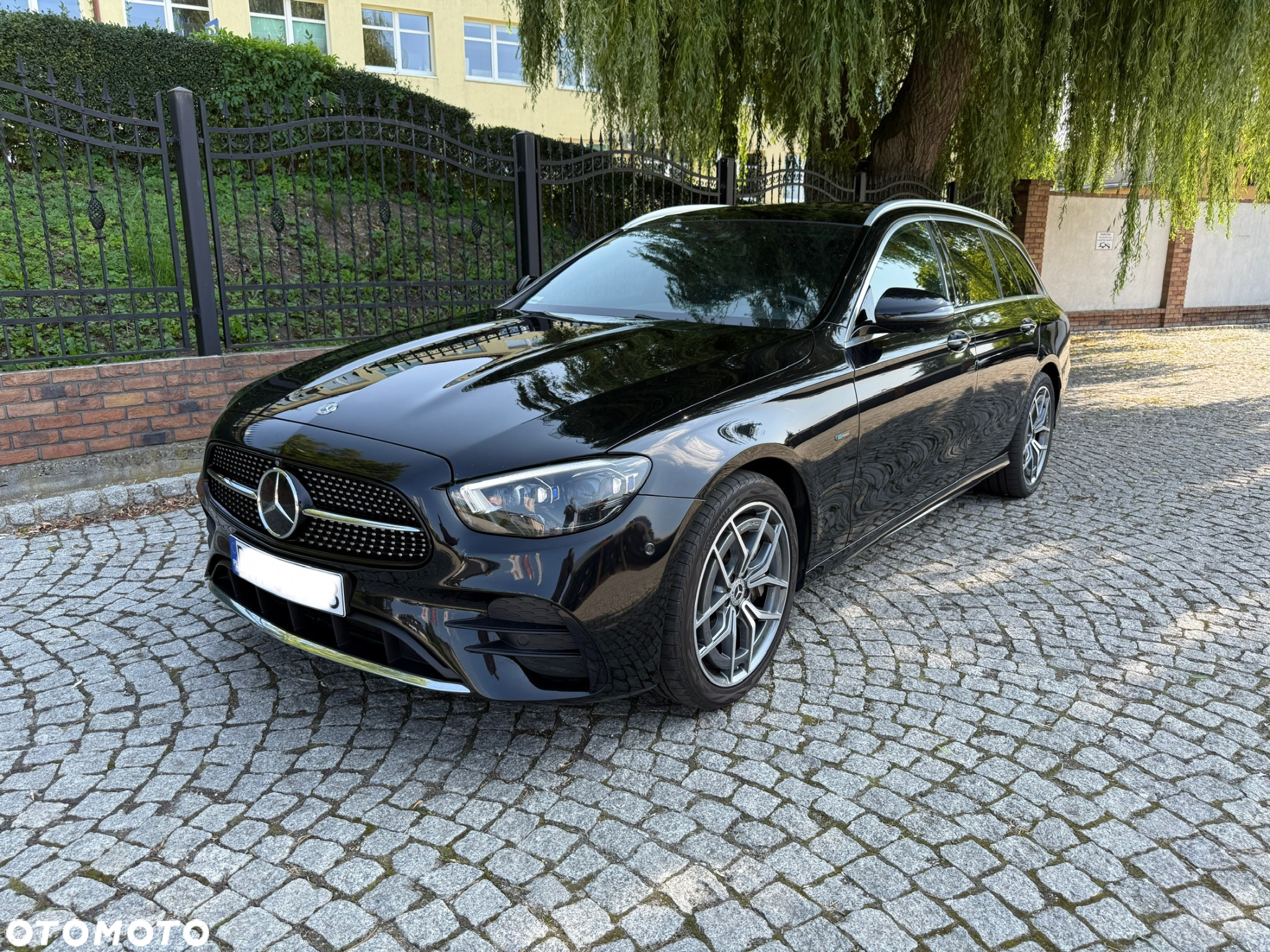 Mercedes-Benz Klasa E 300 d 9G-TRONIC - 2