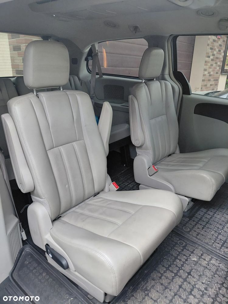 Chrysler Town & Country 3.6 Touring - 18