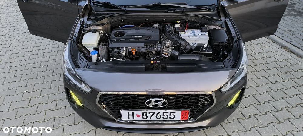 Hyundai i30 blue Kombi 1.6 CRDi Passion - 28