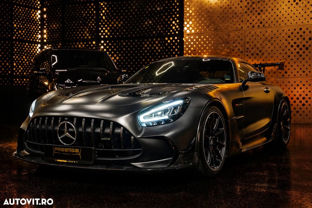 Mercedes-Benz AMG GT - 4