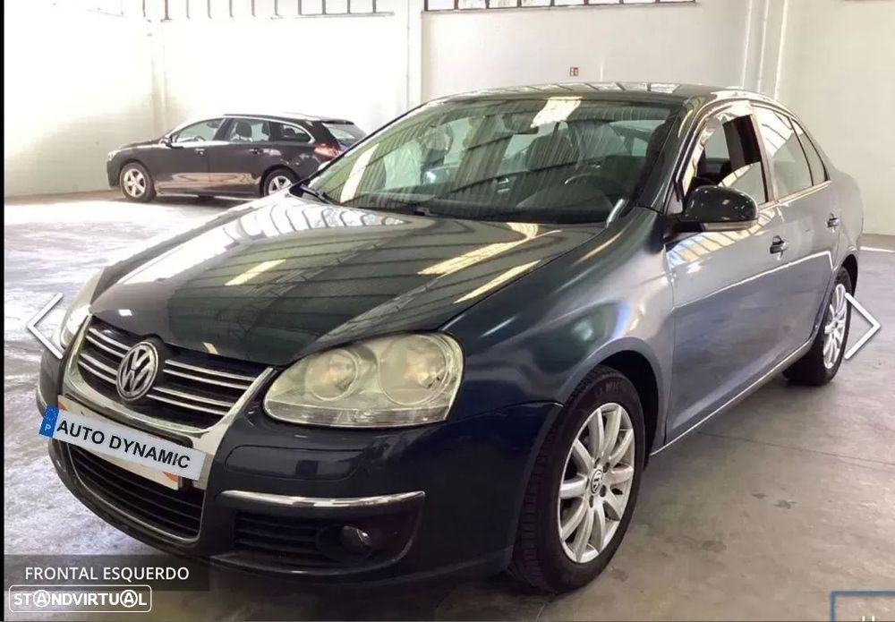 VW Jetta 1.6 TDi Confortline - 1
