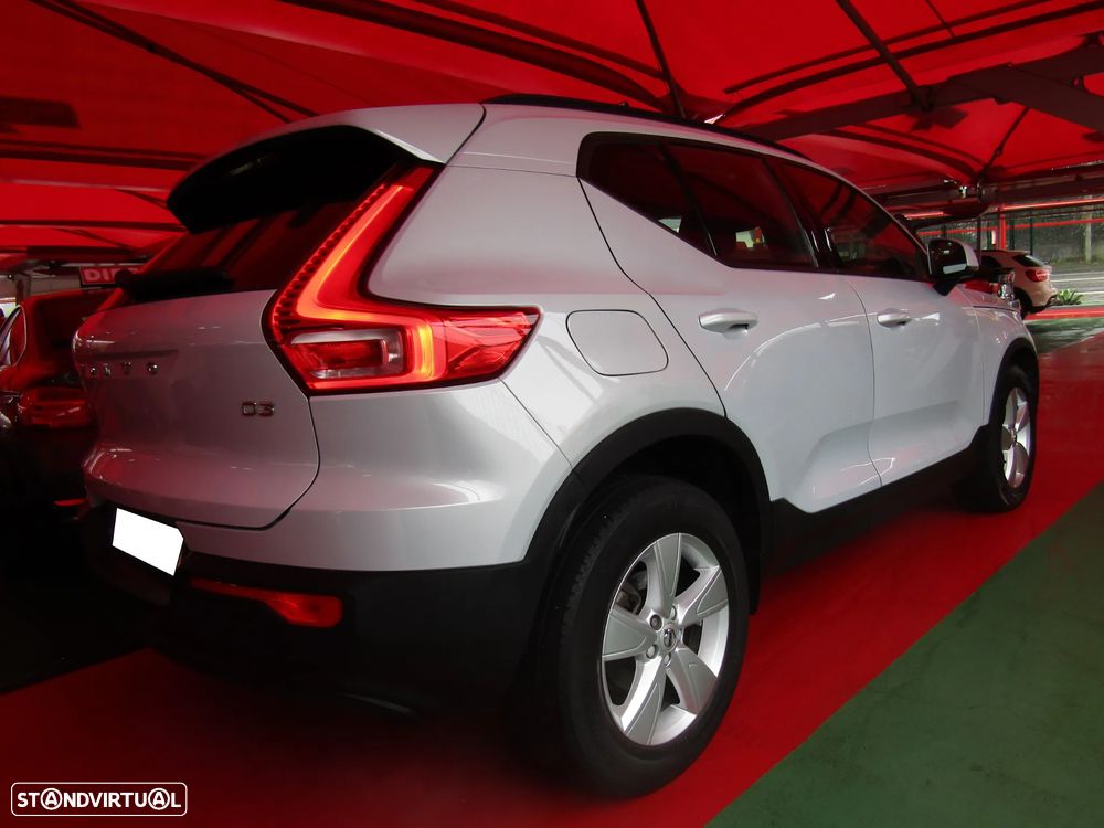 Volvo XC 40 2.0 D3 Momentum - 23