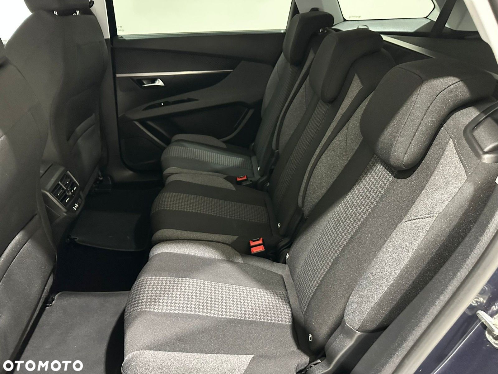 Peugeot 5008 - 36
