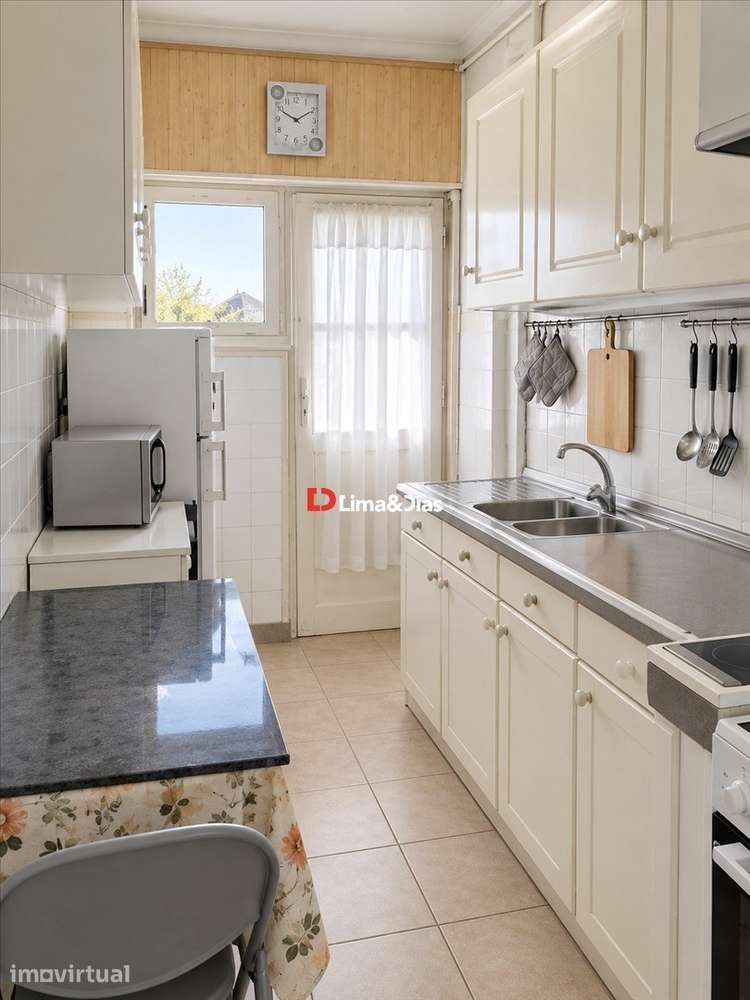 Apartamento T1 Venda Oliveira do Douro - Grande imagem: 4/17