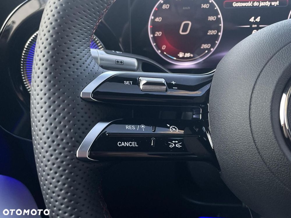 Mercedes-Benz CLA - 16