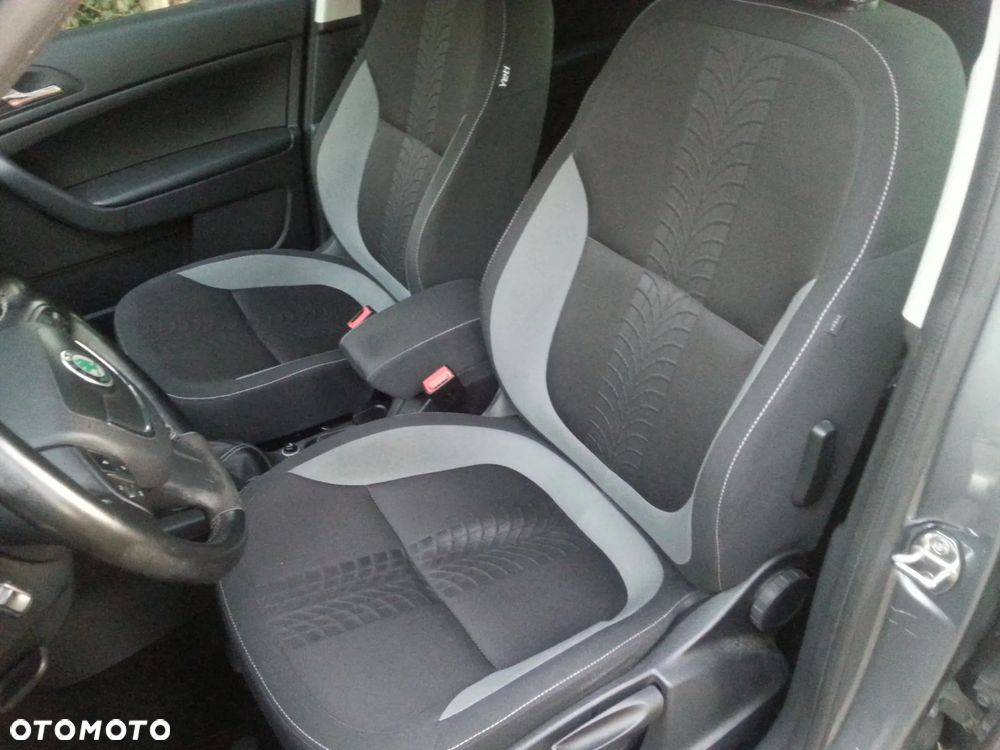 Skoda Yeti 1.4 TSI Adventure - 24