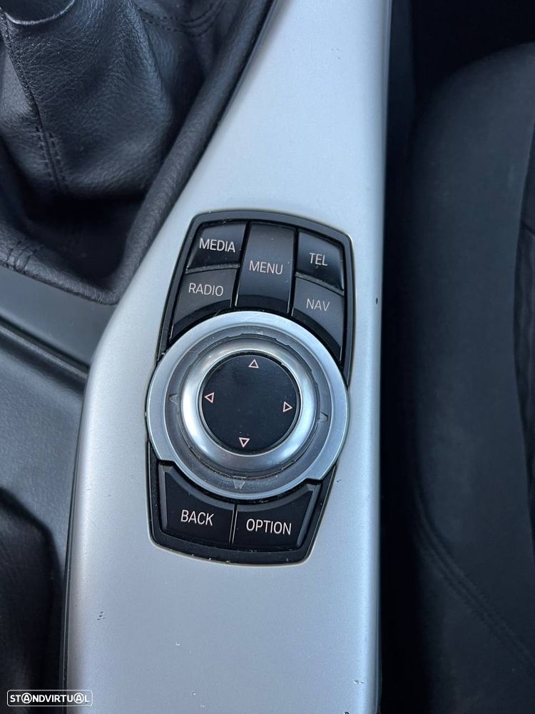 BMW 118 d Urban Line - 14