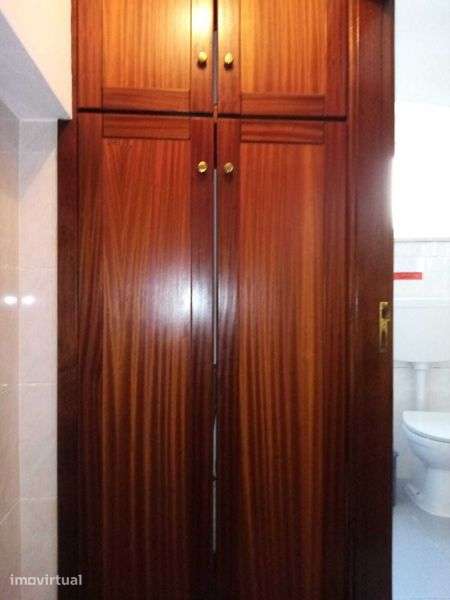Aluga se apartamento t2 no centro histórico a estudantes - Grande imagem: 3/12