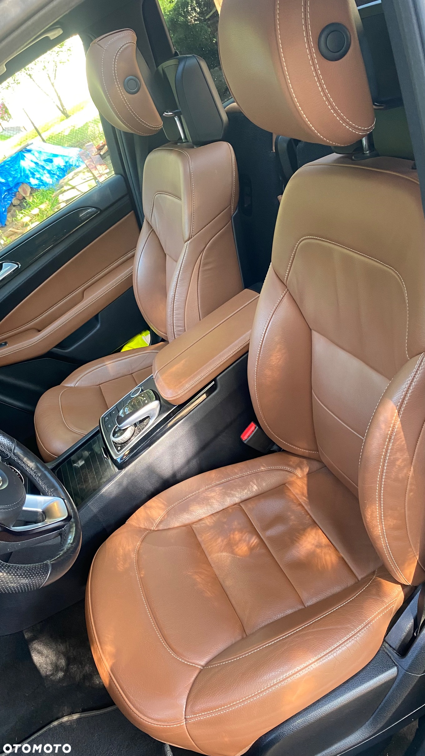 Mercedes-Benz GLS - 21