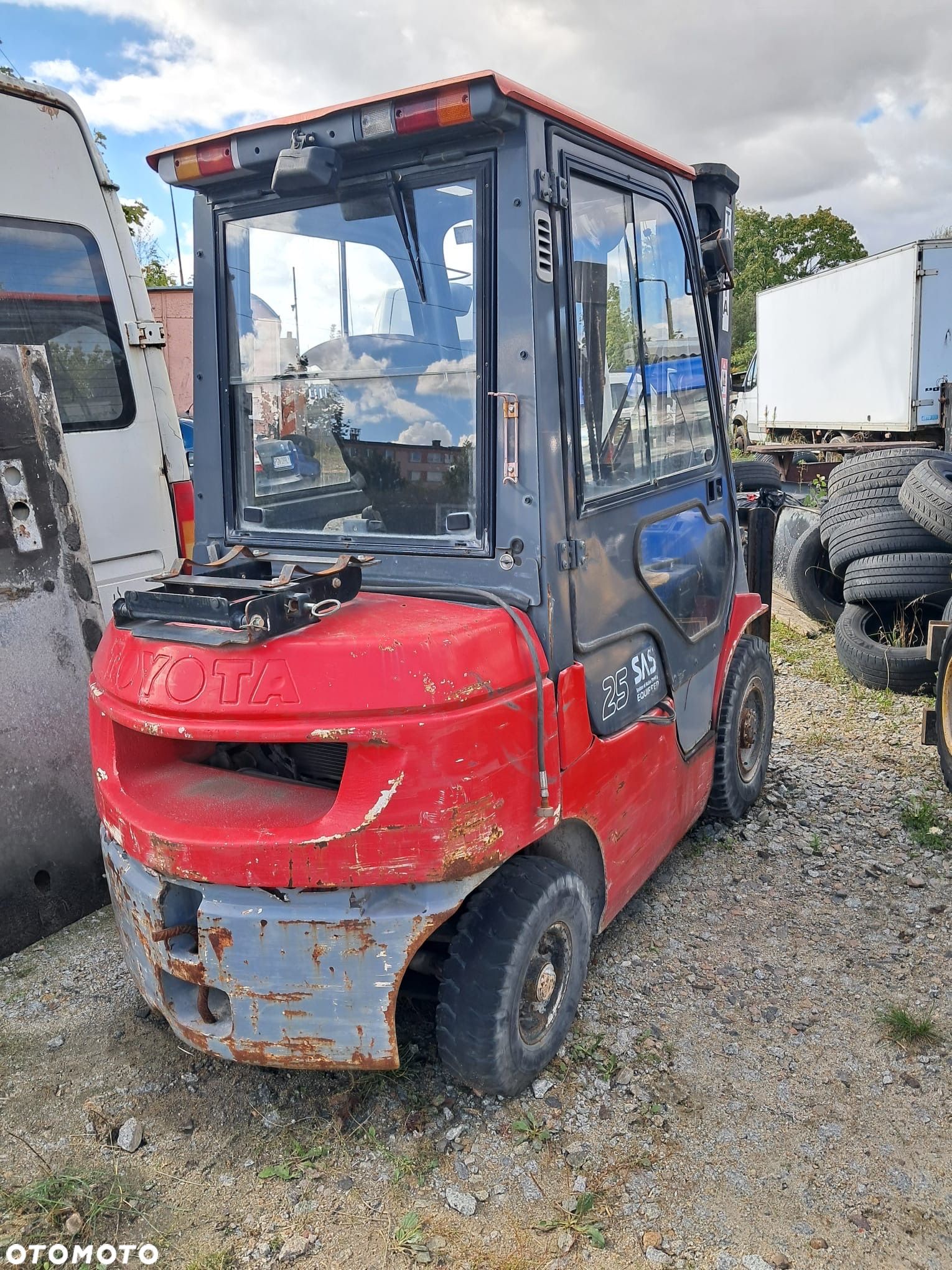 Toyota 42-7FGF25 - 1