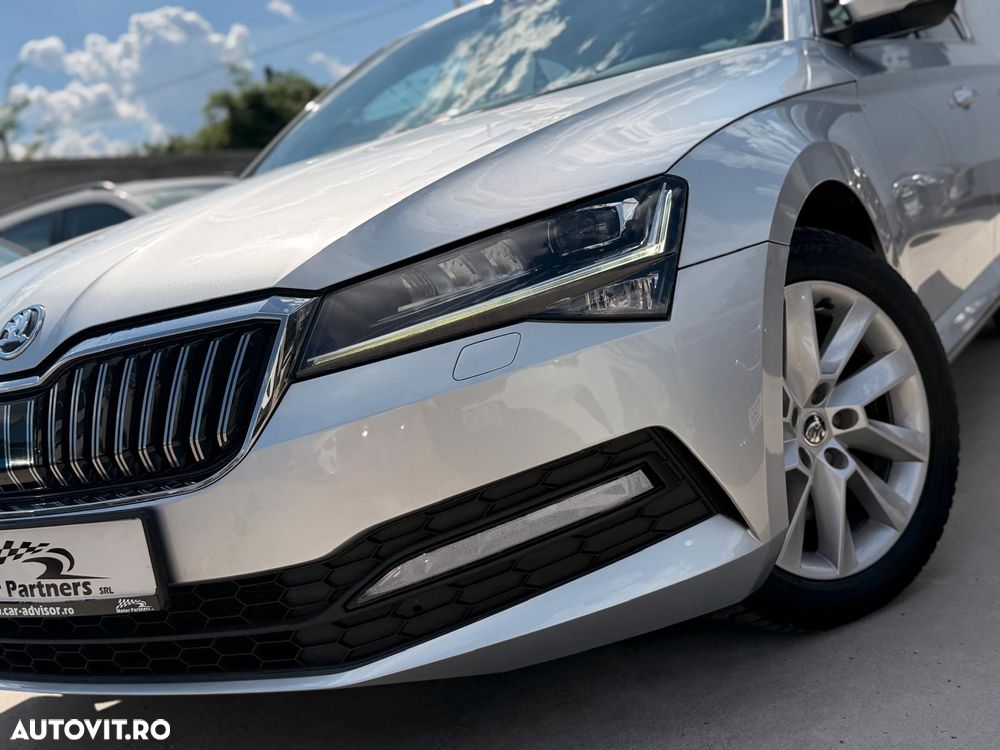 Skoda Superb 2.0 TDI DSG Style - 11