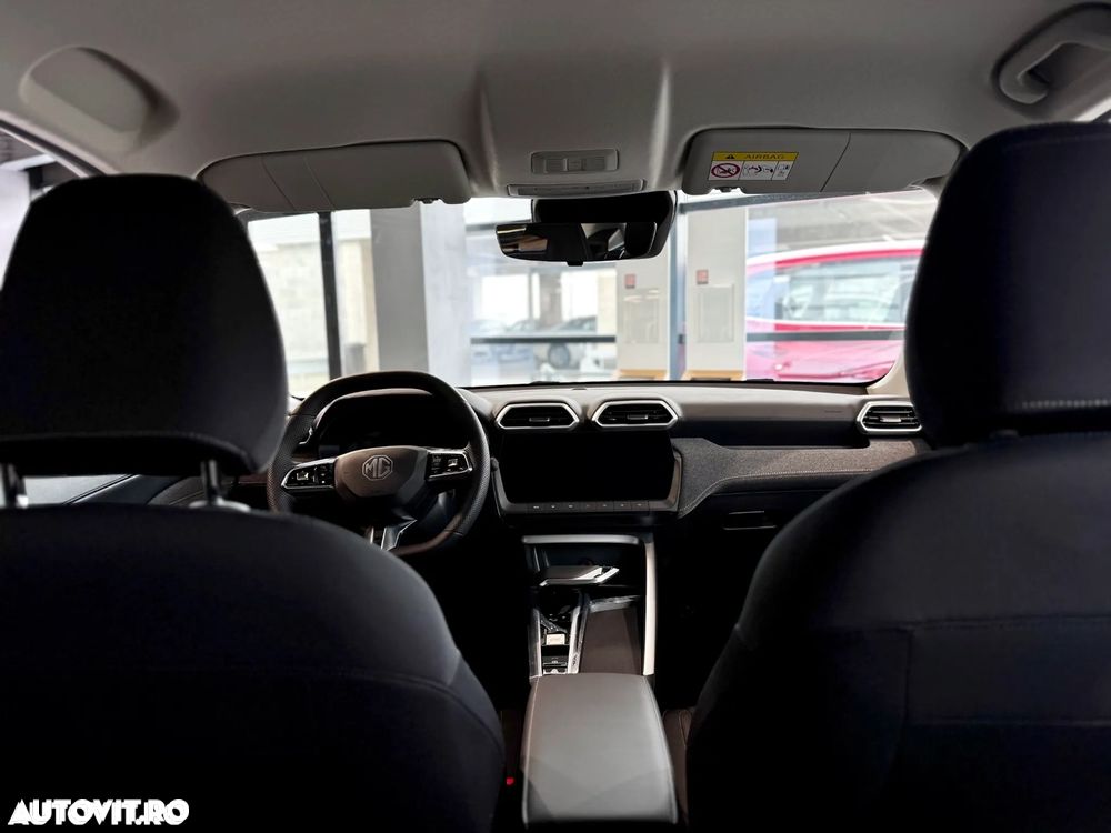 MG ZS HEV 1.5 GSI AT Explore - 8