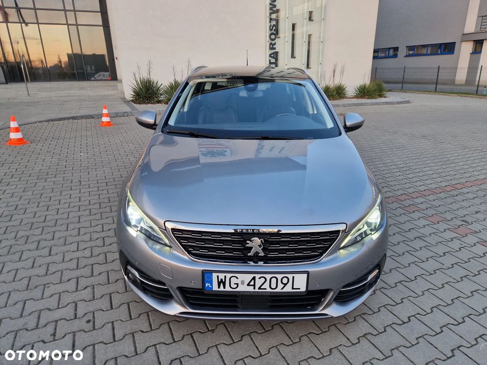 Peugeot 308 1.2 PureTech Allure S&S EAT8 - 4