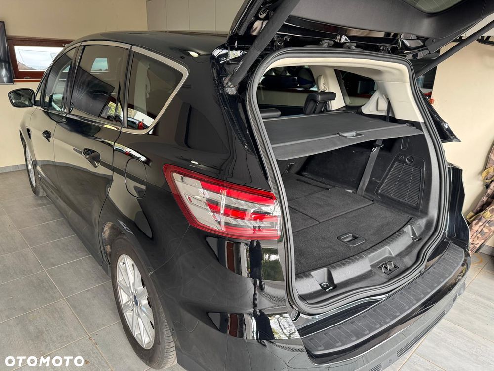 Ford S-Max 2.0 TDCi 4WD Titanium PowerShift - 27