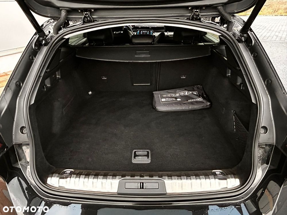 Peugeot 508 PureTech 180 EAT8 Allure Pack - 36