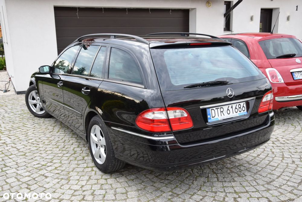 Mercedes-Benz Klasa E 320 T 4 Matic Elegance - 4