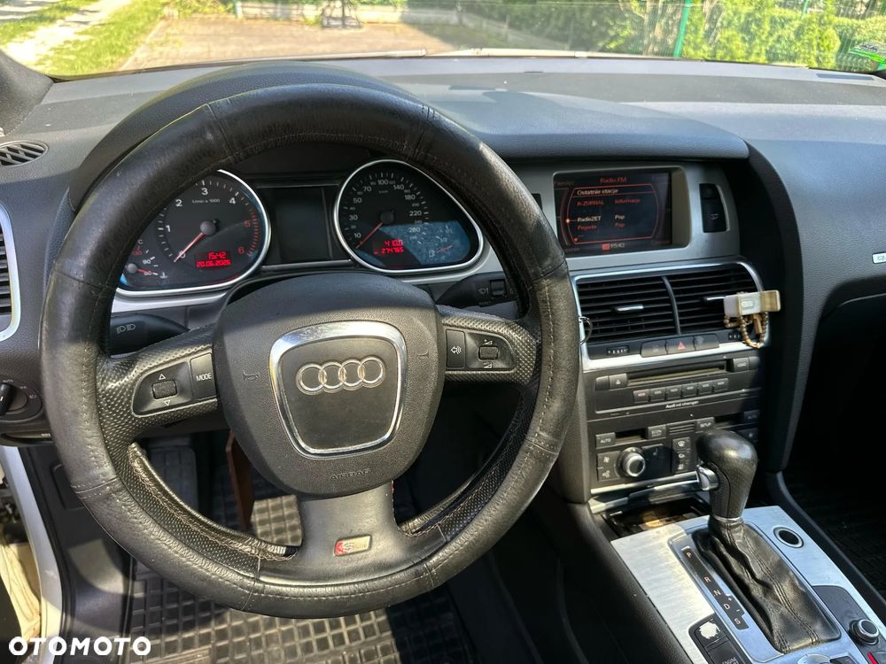 Audi Q7 - 11