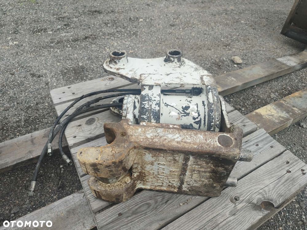 Obrotnica powertilt tilt szybkozłącze hydrauliczny Lehnhoff MS03 z hakiem ładunkowym - 8