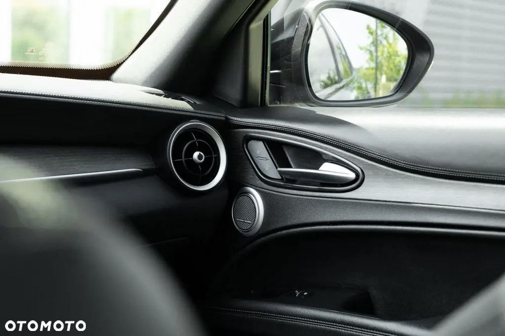 Alfa Romeo Stelvio 2.0 Turbo TI Q4 - 17