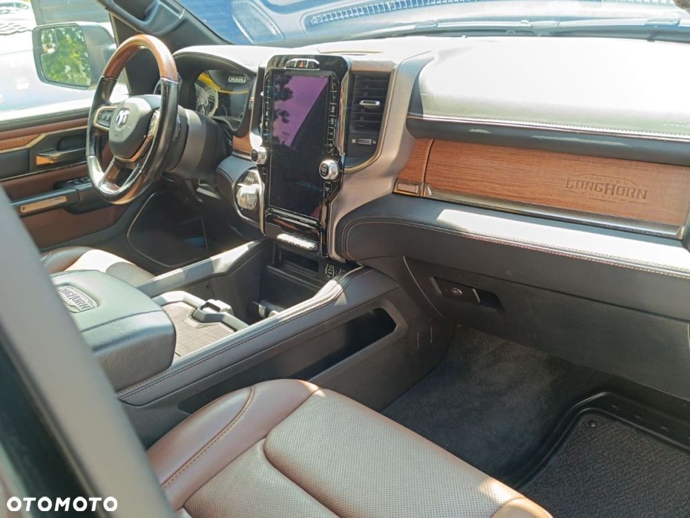RAM 1500 - 27