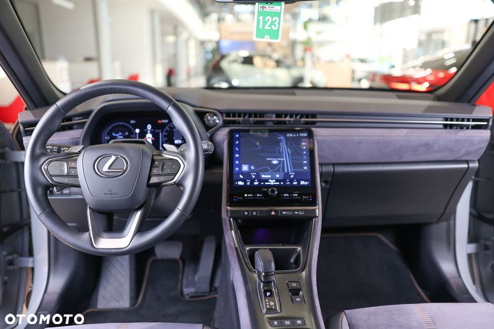 Lexus LBX 1.5 Hybrid Cool - 7