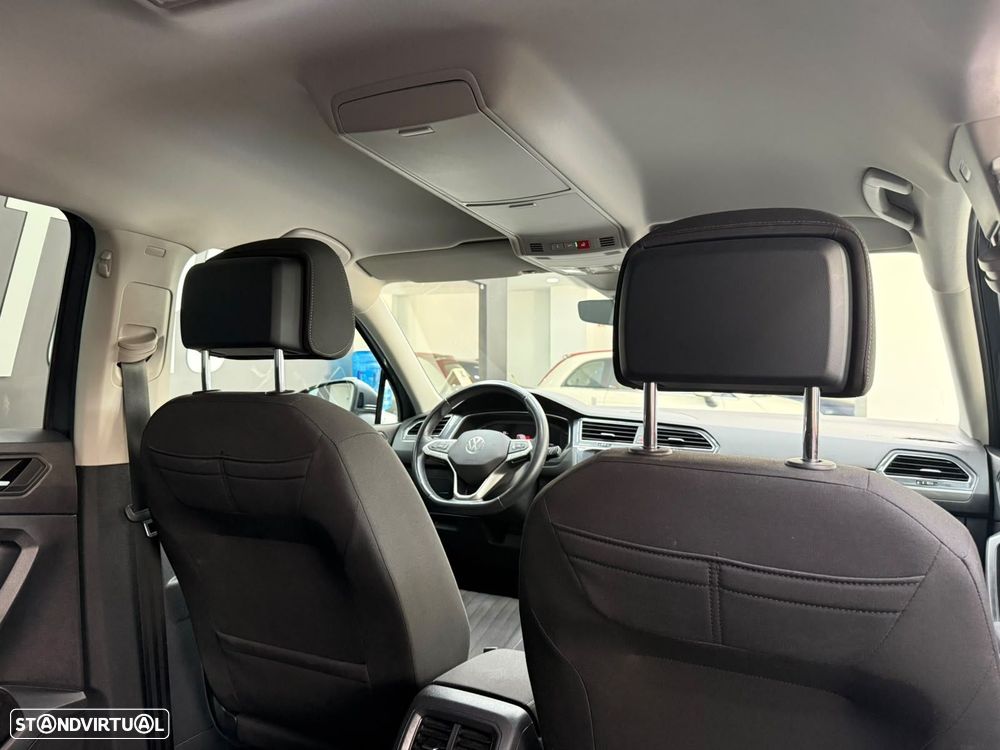 VW Tiguan Allspace 2.0 TDI Highline DSG - 32