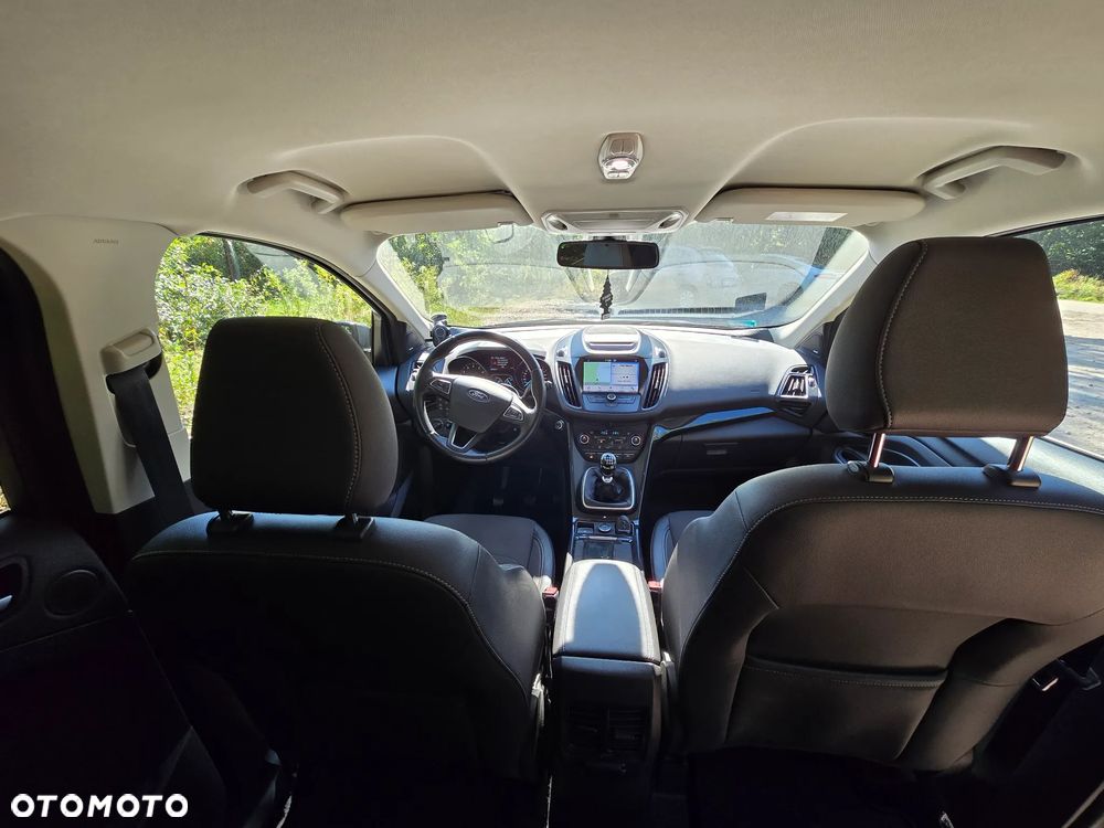 Ford Kuga 1.5 EcoBoost FWD Titanium ASS MMT6 - 6