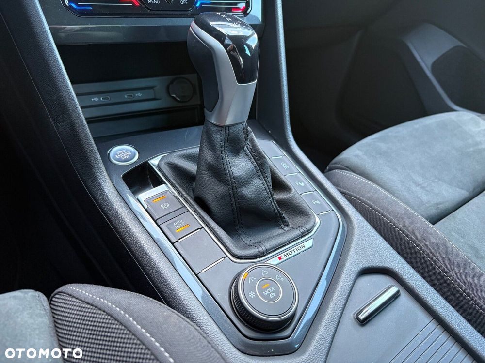 Volkswagen Tiguan - 29