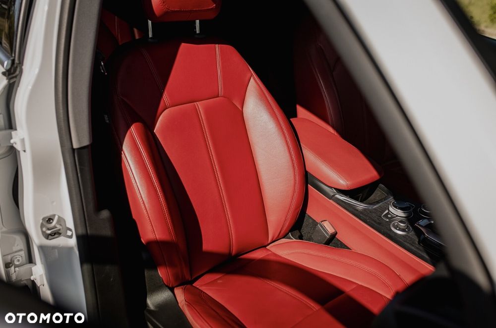 Alfa Romeo Stelvio - 25