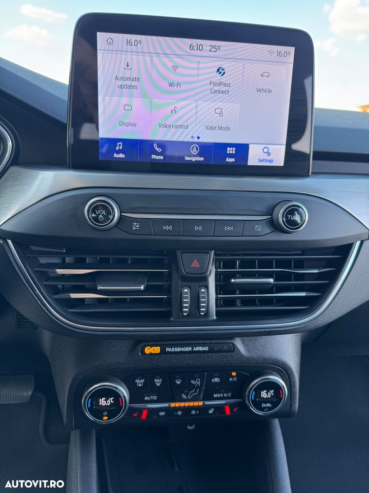 Ford Focus 1.5 EcoBlue Start-Stopp-System Aut. TITANIUM - 34