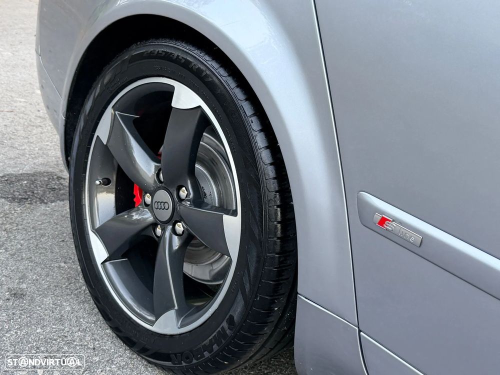 Audi A4 Avant 1.9 TDI m6 S-Line - 6