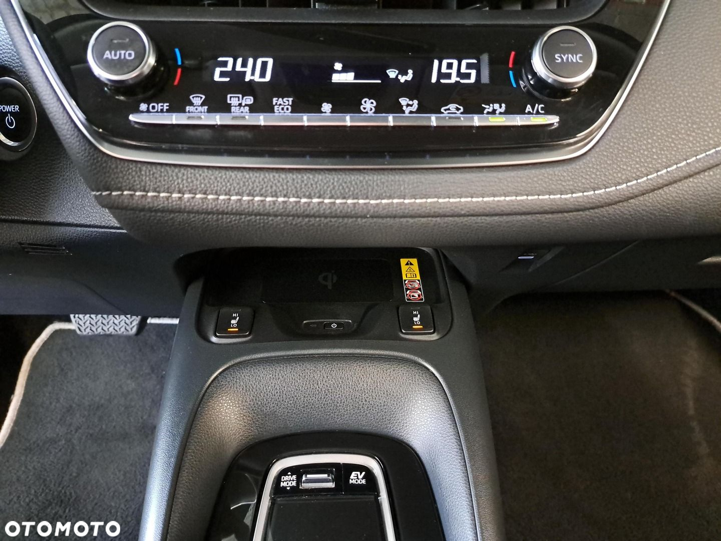 Toyota Corolla 1.8 Hybrid Comfort - 27