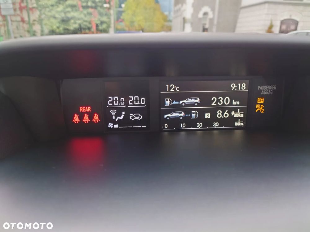 Subaru Forester 2.0 i Platinum (EyeSight) Lineartronic - 12