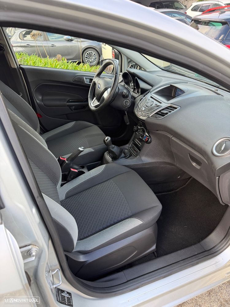 Ford Fiesta 1.0 EcoBoost S&S Titanium - 9