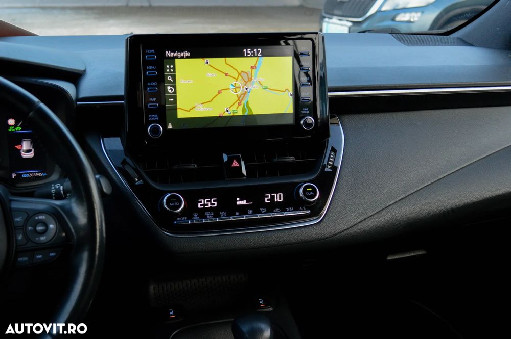 Toyota Corolla 1.8 Hybrid Comfort - 34