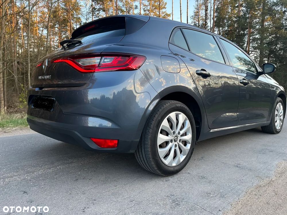 Renault Megane ENERGY TCe 100 LIFE - 4