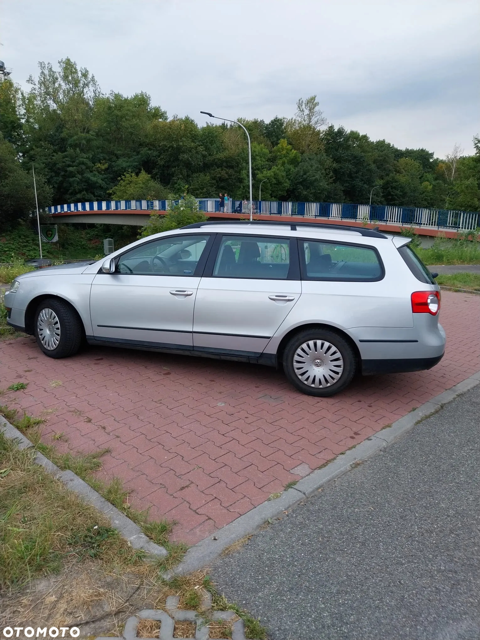 Volkswagen Passat 2.0 TDI Comfortline - 12